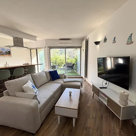 Cosy Avec Jardin Privé , Piscine Et Calme