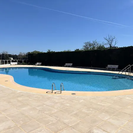 Cosy Avec Jardin Prive , Piscine Et Calme *